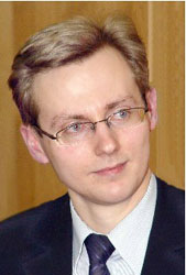 Роман Гребенников